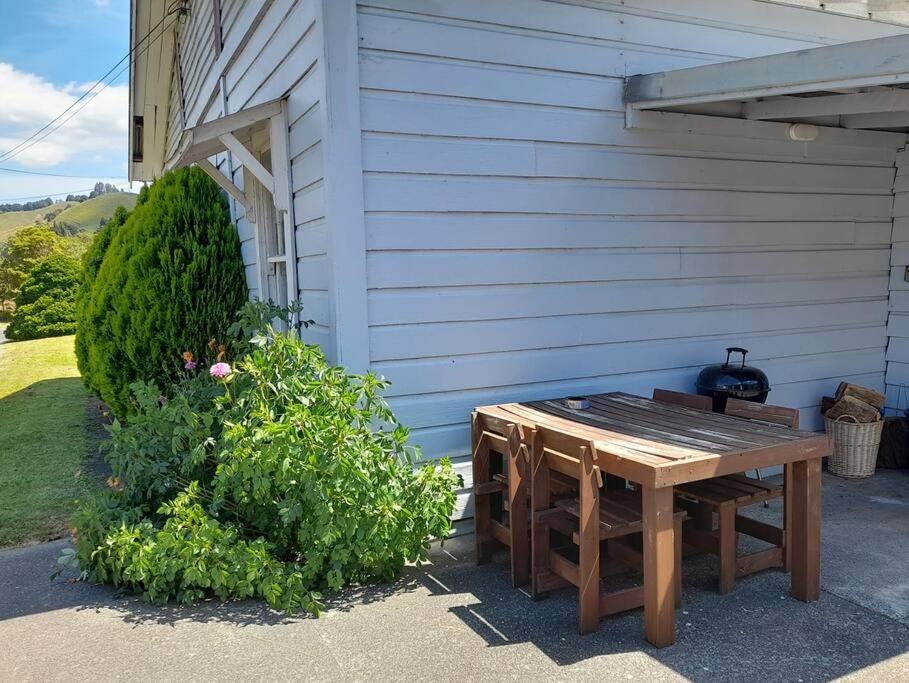 Riverlea Cottage - Cosy, Comfy, Quiet, Central タウマルヌイ エクステリア 写真