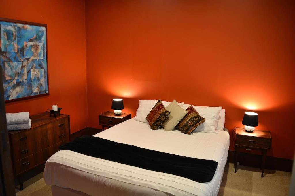 Riverlea Cottage - Cosy, Comfy, Quiet, Central タウマルヌイ エクステリア 写真